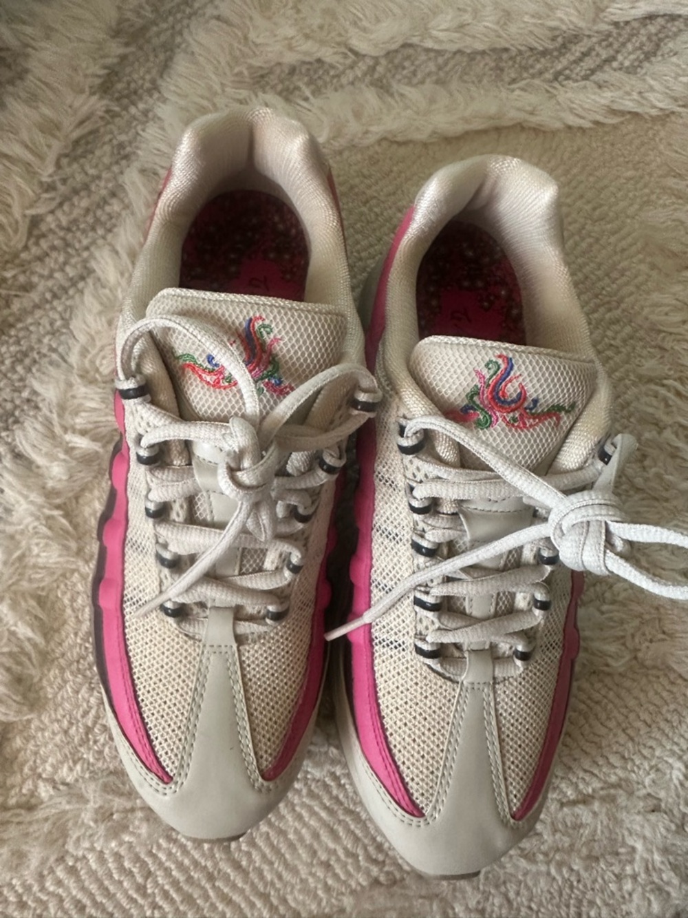 Nike NWOT Women's Cream and Pink Mesh Sneakers with Embroidered Accent